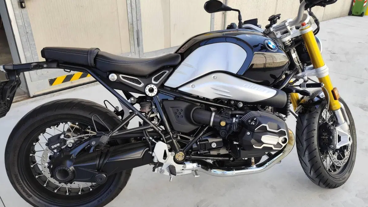 Bmw R nineT (2021 - 24)  (2)