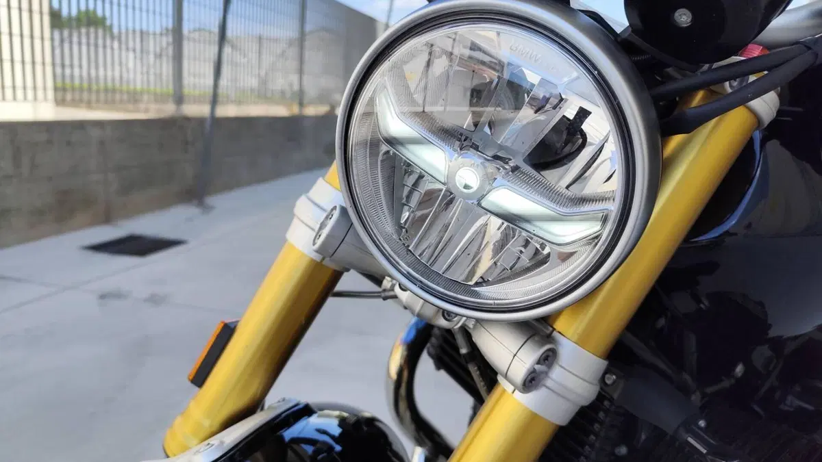 Bmw R nineT (2021 - 24)  (3)
