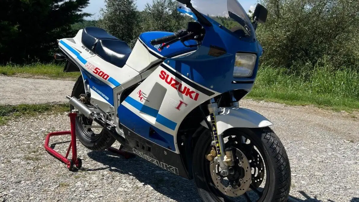 Suzuki   (3)