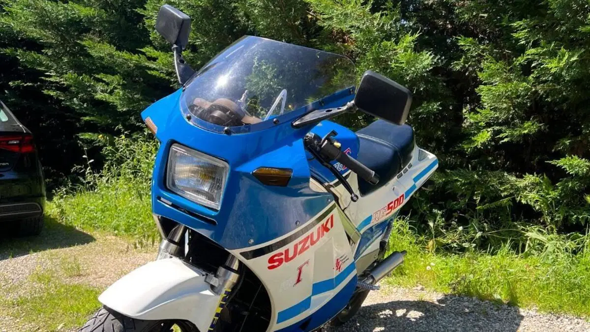 Suzuki   (8)