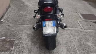 Triumph Street Twin 900 (2021 - 22) usata