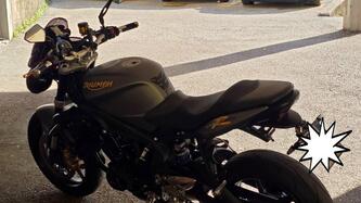 Triumph Street Triple R (2009 - 12) usata
