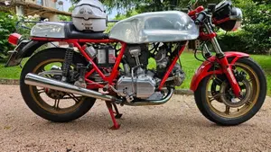 Ducati   (2)