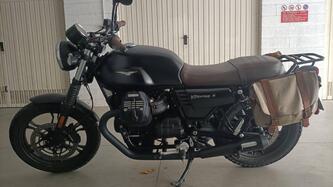 Moto Guzzi V7 III Stone (2017 - 20)