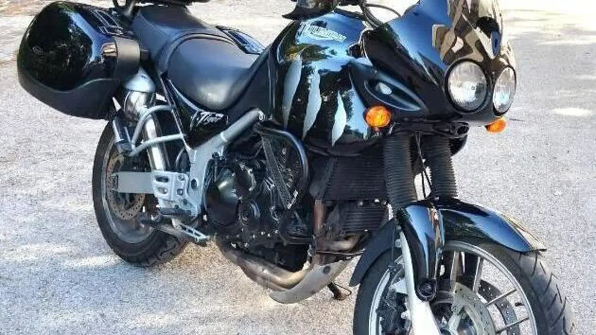 Triumph Tiger 955 (2002 - 06) 