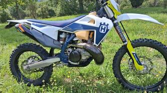Husqvarna TE 300i (2022)