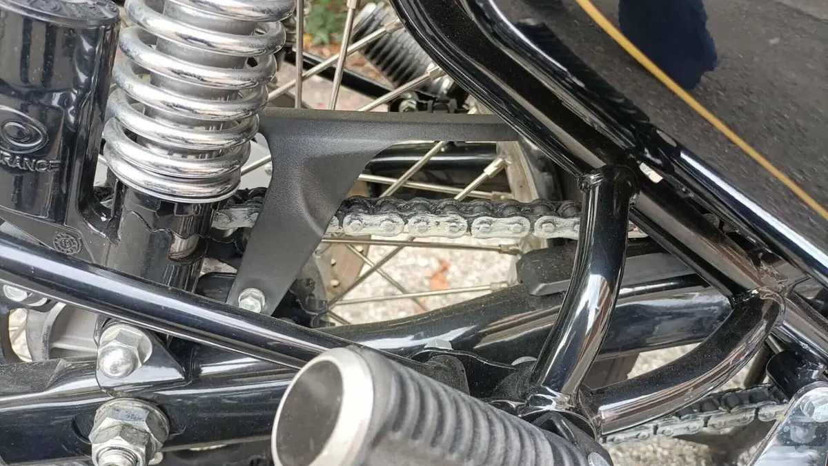 Royal Enfield Classic 500 EFI - Chrome (2017 - 20)  (6)