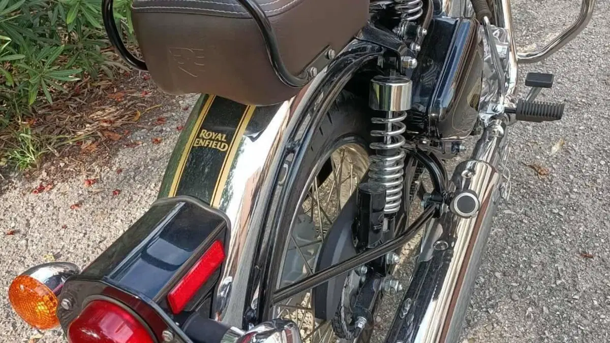 Royal Enfield Classic 500 EFI - Chrome (2017 - 20)  (7)