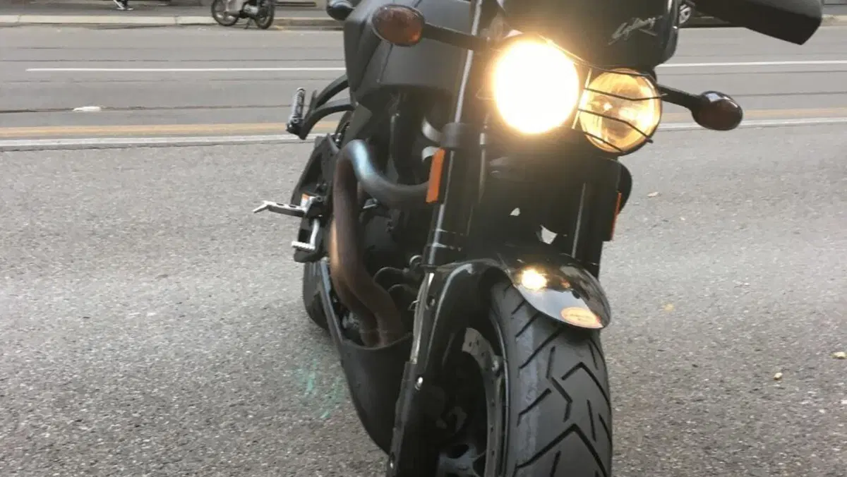 Buell Lightning CityX XB9 SX Total Black (2009 - 11)  (3)