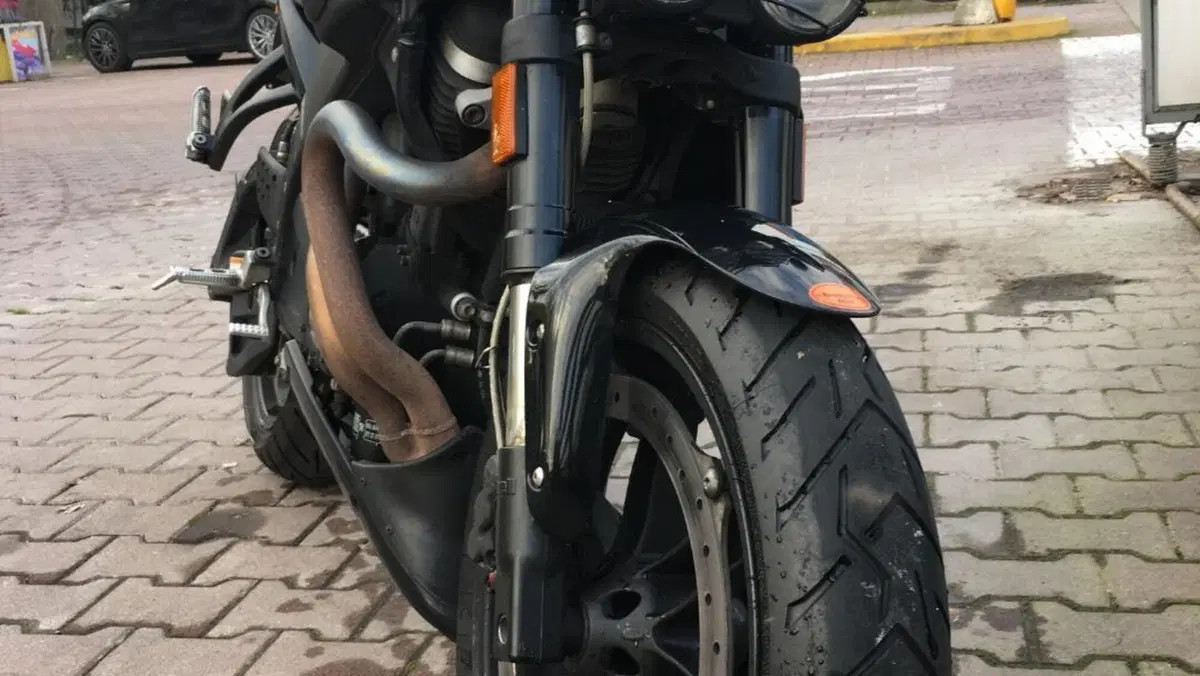 Buell Lightning CityX XB9 SX Total Black (2009 - 11)  (4)