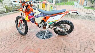 KTM 250 EXC-F Six Days (2023) usata