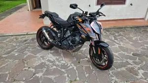 KTM 1290 Super Duke R (2019) 