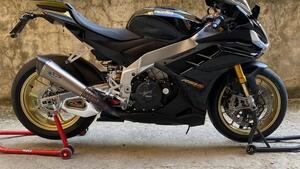 Aprilia RSV4 1100 Factory (2021 - 24) 
