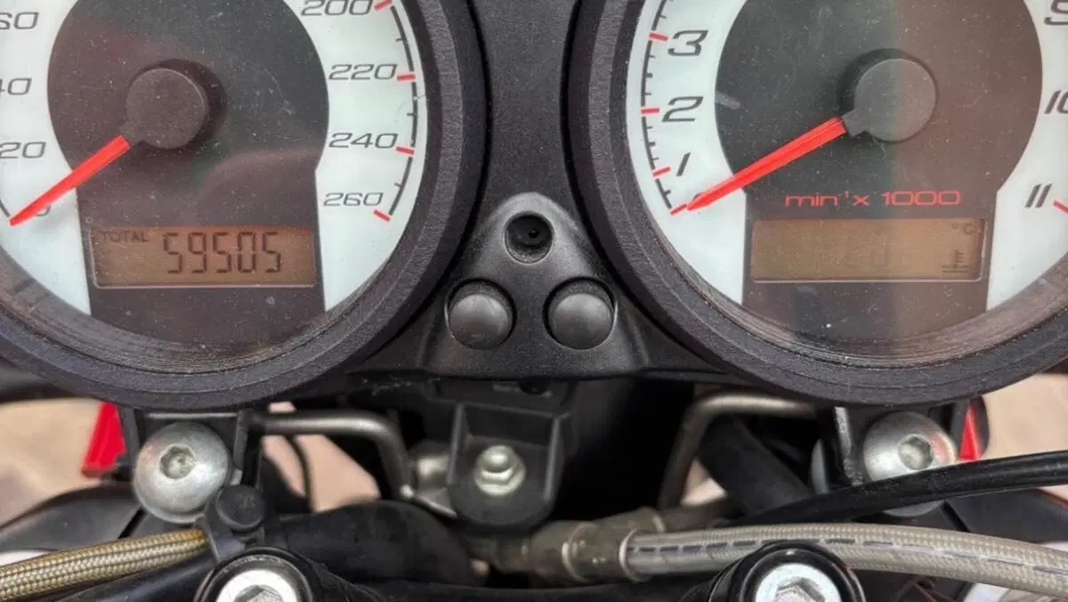 Ducati Monster S4R Testastretta  (4)