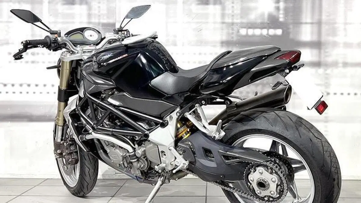MV Agusta Brutale 910 S (2005 - 11)  (2)