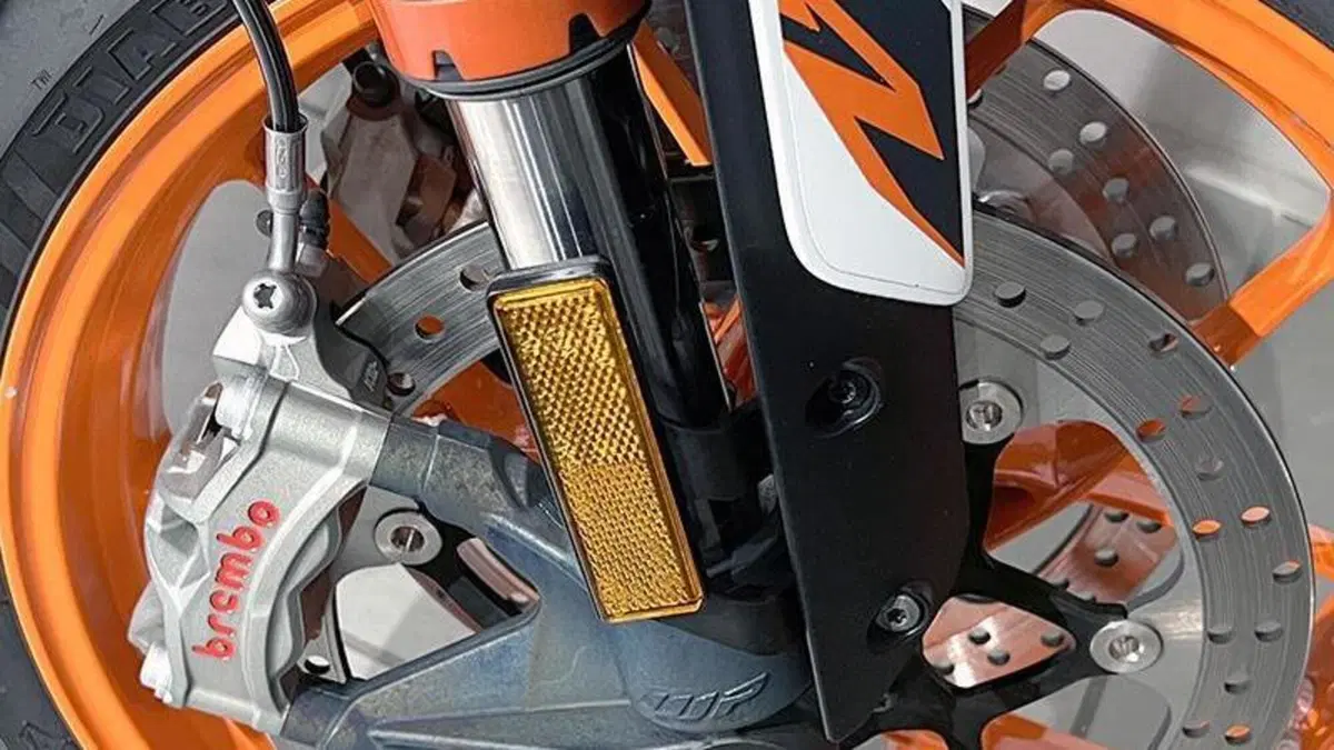 KTM 890 Duke (2021 - 23)  (4)