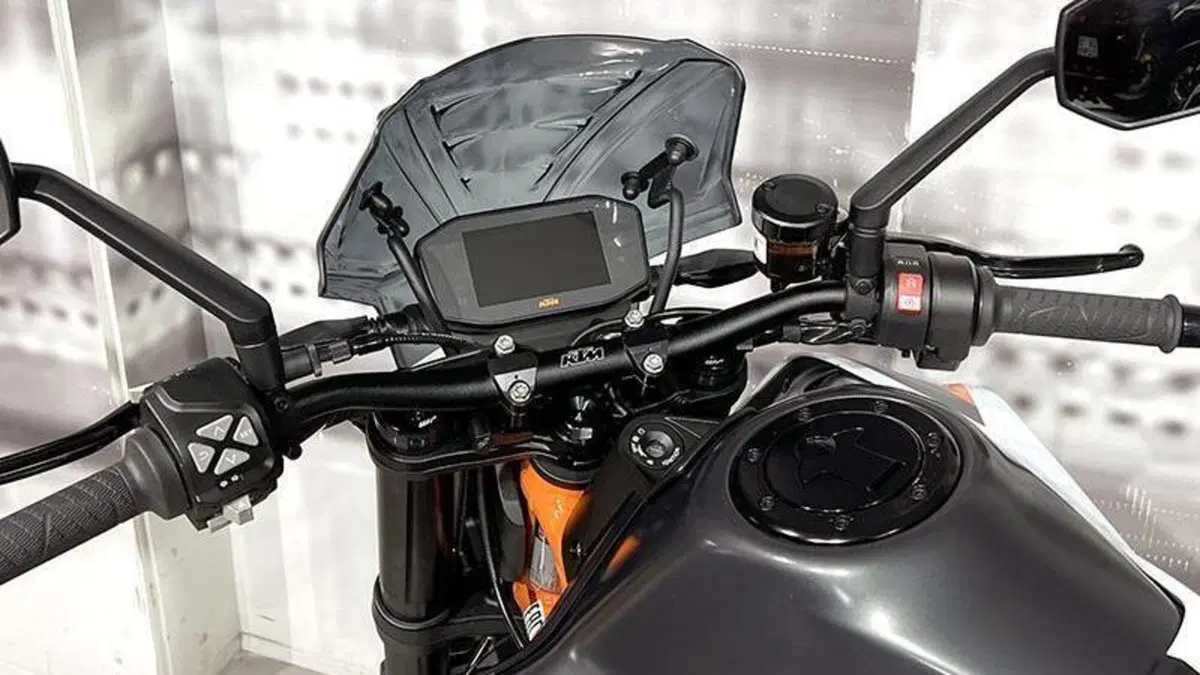 KTM 890 Duke (2021 - 23)  (5)