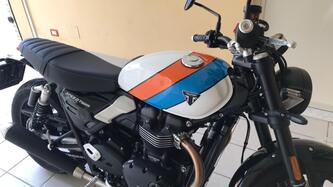 Triumph Speed Twin 900 (2025) usata