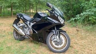 Honda VFR 800 F (2014 - 16) usata
