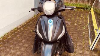 Piaggio Beverly 300 i.e. Police ABS-ASR (2017 - 20) usata