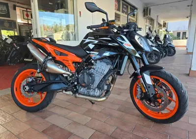 KTM 890 Duke GP (2022 - 23) - Annuncio 9827597