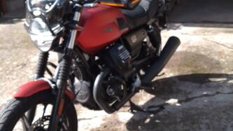 Moto Guzzi V7 850 Stone Special Abs (2021) usata