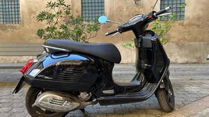 Vespa GTS 300 Hpe Super Tech (2019) 
