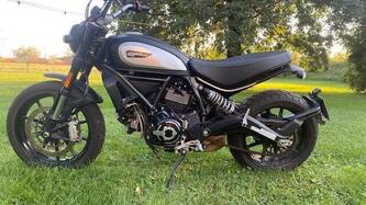 Ducati Scrambler 800 Icon Dark (2021 - 22) usata