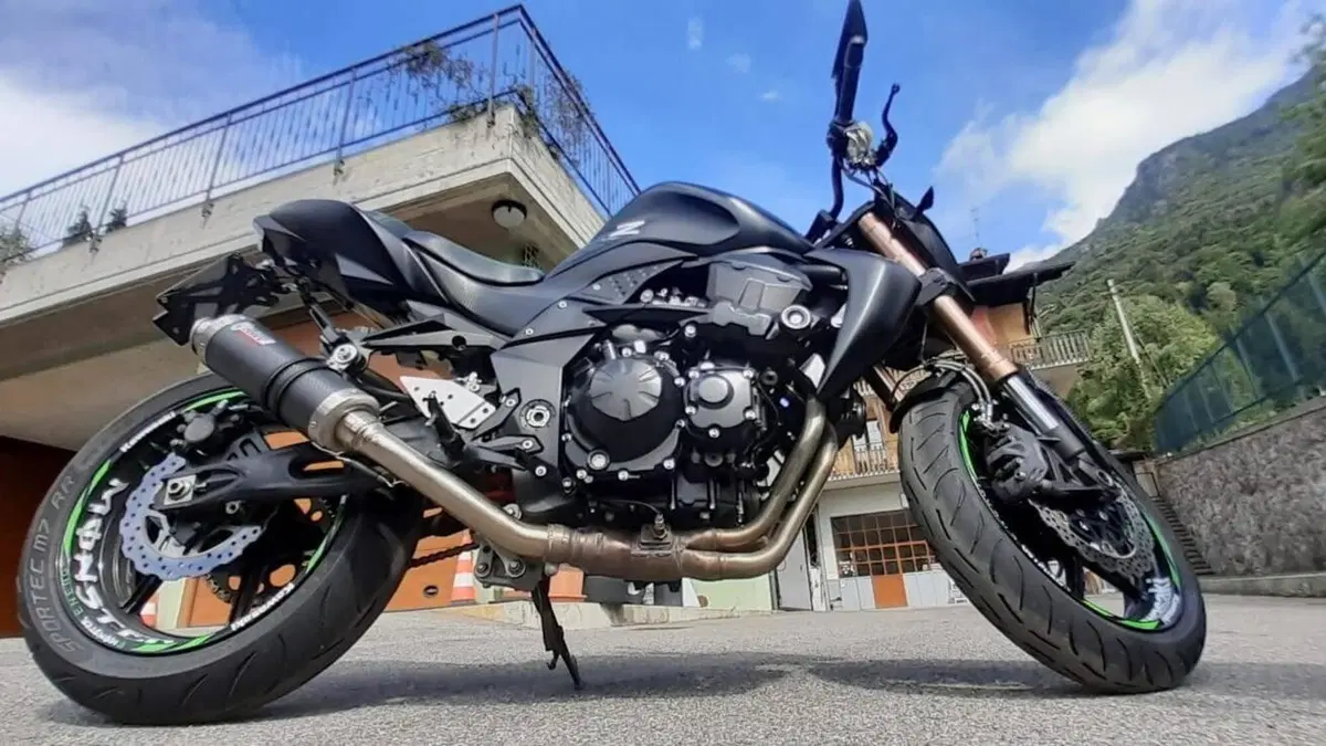 Kawasaki Z 750 R (2011 - 14)  (5)