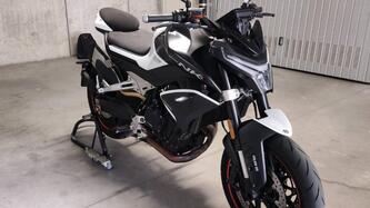 CFMOTO 800NK Advanced (2023 - 25) usata