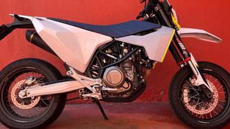 Husqvarna 701 Supermoto (2023 - 25) usata