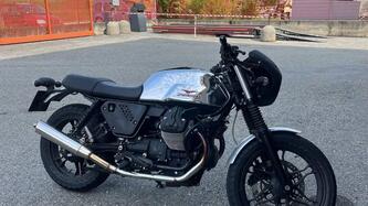Moto Guzzi V7 Stone (2012 - 15) usata