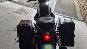 Moto Guzzi V7 Stone (2021 - 24) usata