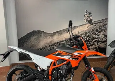 KTM 125 SMC R (2025 - 26) - Annuncio 9828994