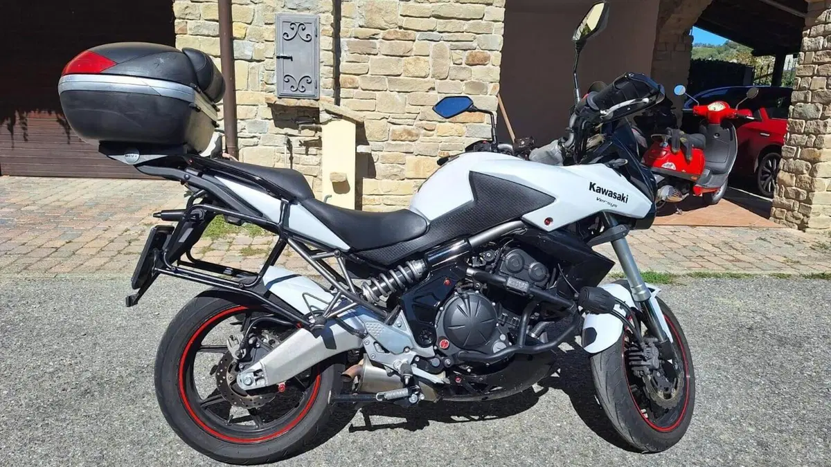 Kawasaki Versys 650 (2010 - 13)  (2)