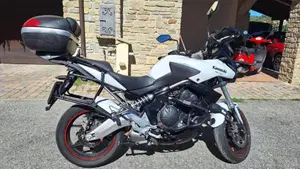 Kawasaki Versys 650 (2010 - 13)  (2)
