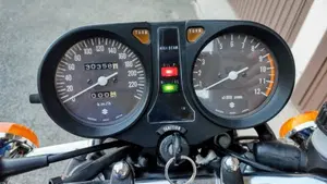 Suzuki GS 750  (4)