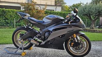 Yamaha YZF R6 (2010 - 16) usata