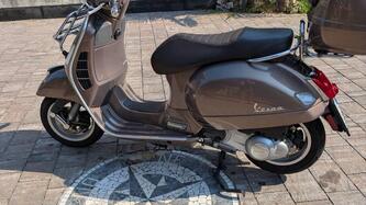 Vespa GTS 300 Touring ABS (2017 - 19) usata