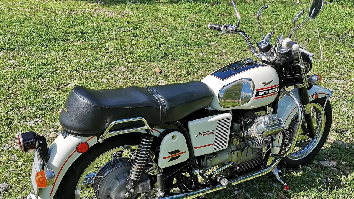 Moto Guzzi V7 Special (2025 - 26)  (4)