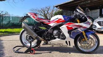 Honda CBR 1000 RR-R Fireblade SP 30th Anniversary (2022 - 23) usata