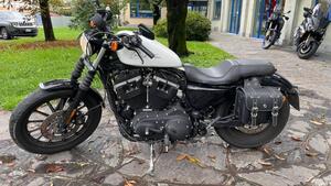 Harley-Davidson 883 Iron (2009 - 11) - XL 883N 