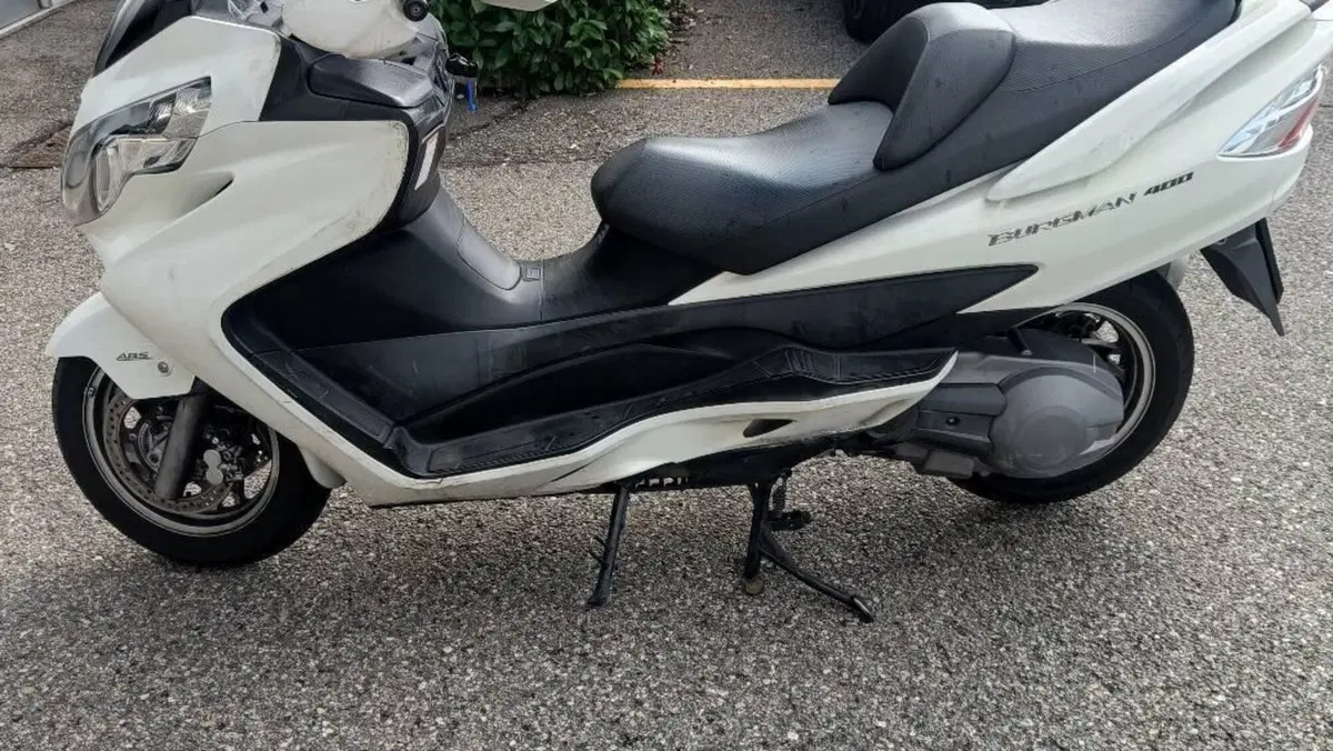 Suzuki Burgman AN 400 (2008 - 13)  (2)
