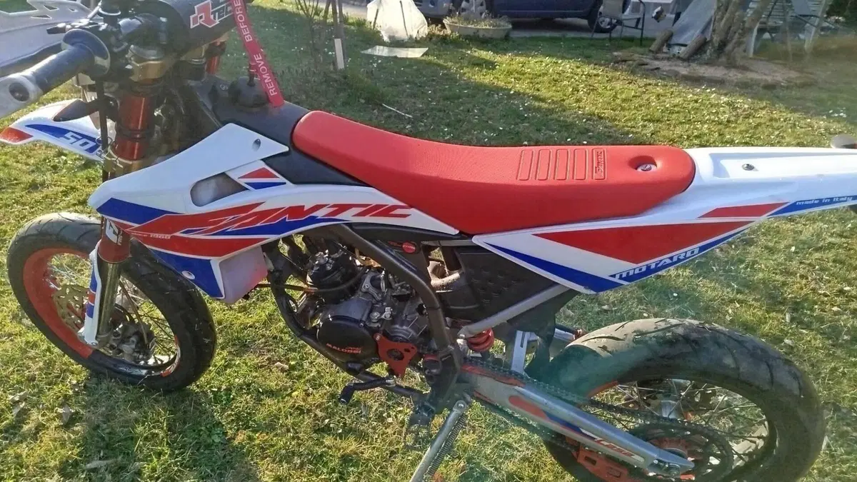 Fantic Motor Motard 50 M Casa 2t (2019)  (4)