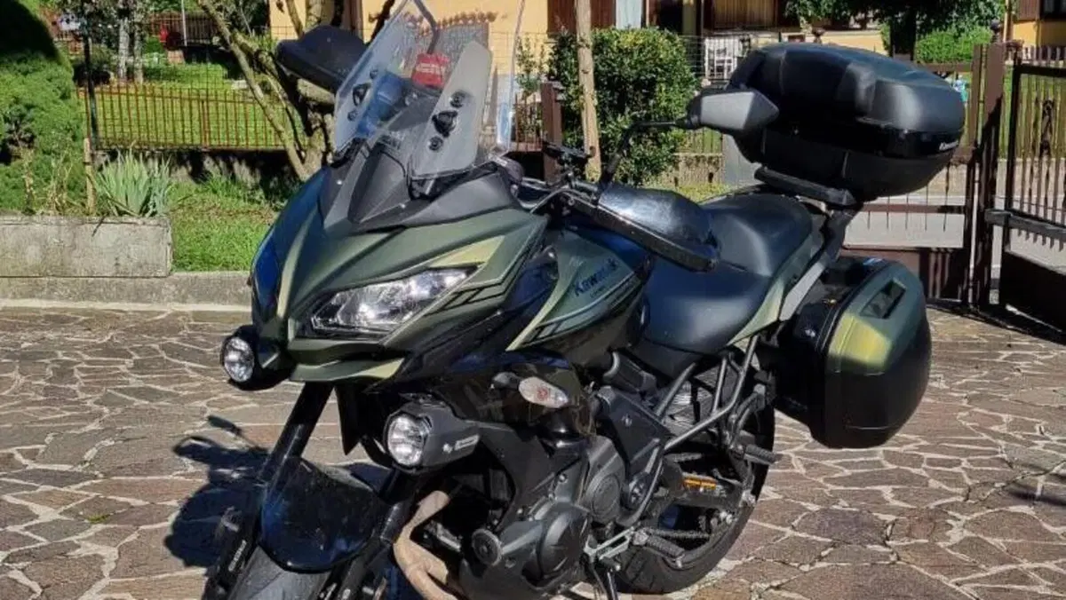 Kawasaki Versys 650 Grand Tourer (2021) 