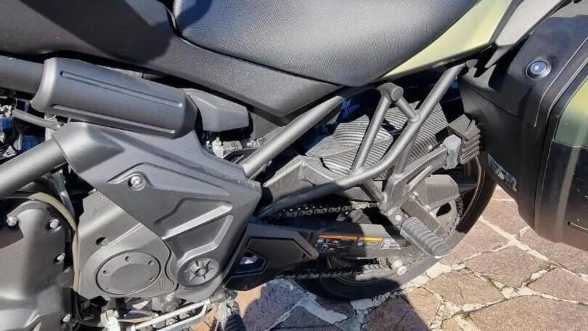 Kawasaki Versys 650 Grand Tourer (2021)  (8)