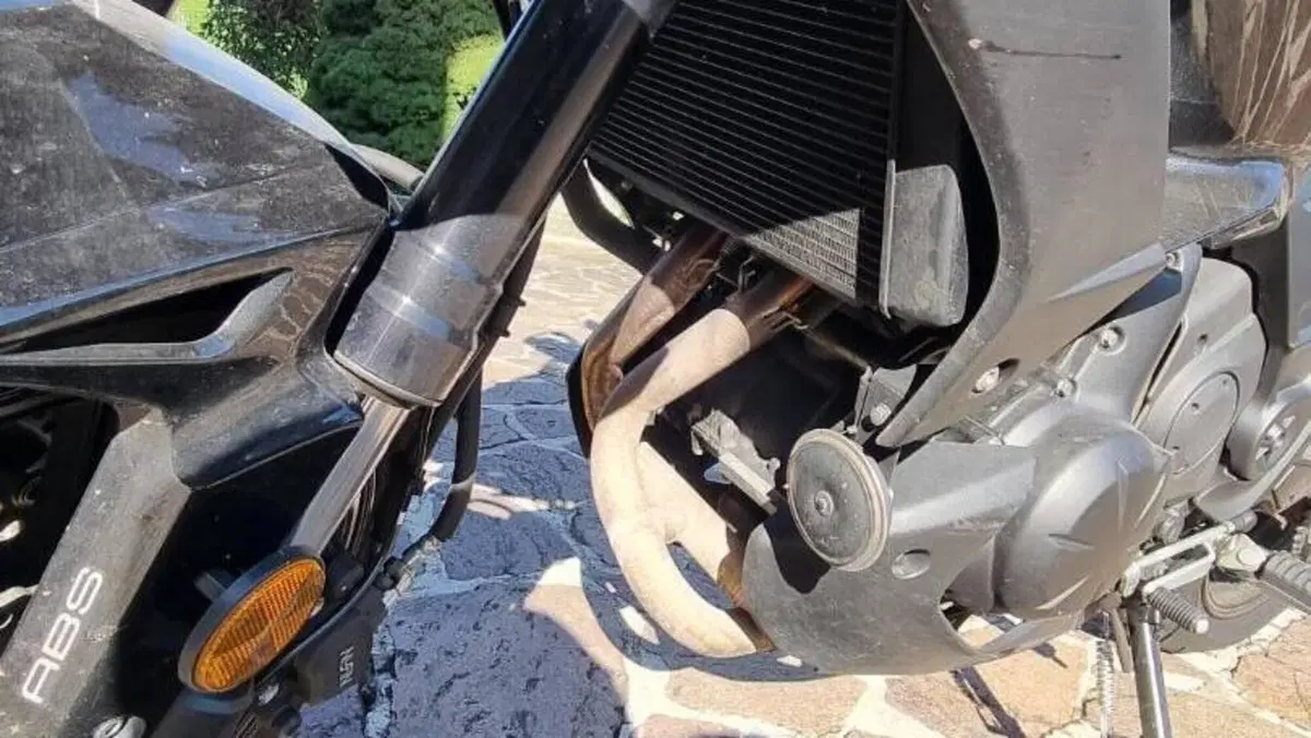 Kawasaki Versys 650 Grand Tourer (2021)  (9)