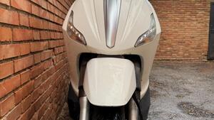 Piaggio Beverly 350 SportTouring ie ABS (2011 - 17) 