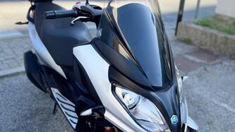Piaggio Mp3 300 Hpe Sport (2019 - 20) usata