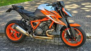 KTM 1290 Super Duke R (2022 - 23) 